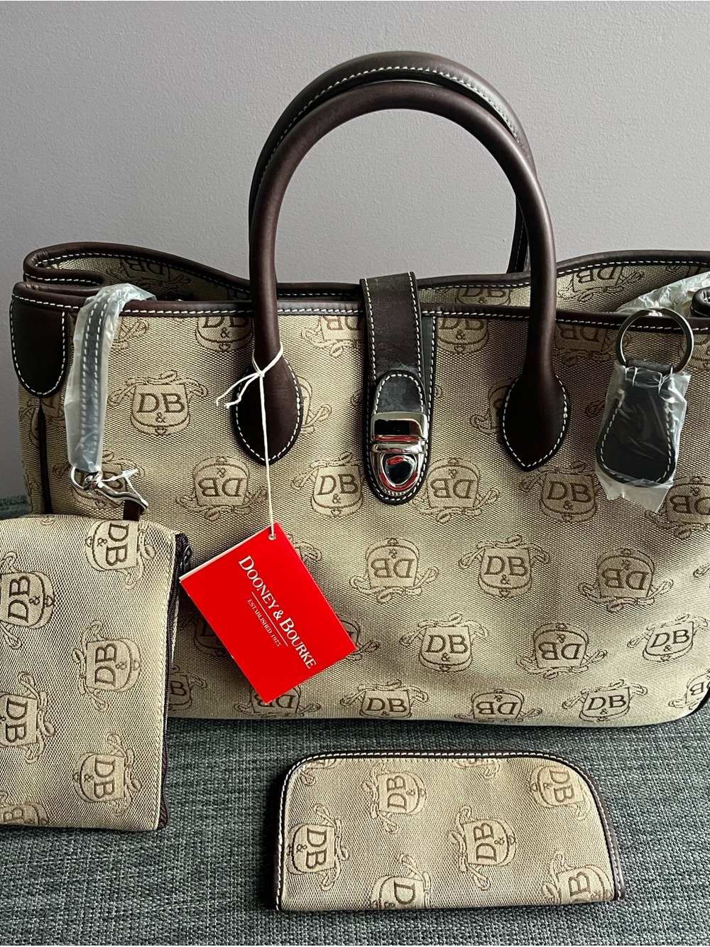 Dooney & Bourke DL50C W8 Double Handle Tote Brown Signature Canvas NWT